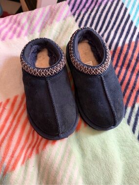 UGG Kids Navy Slipper Clogs with Metallic Trim